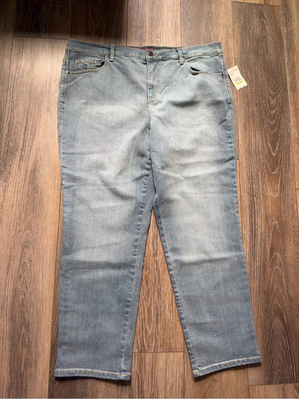 Gloria Vanderbilt Light Blue Straight Leg Jeans